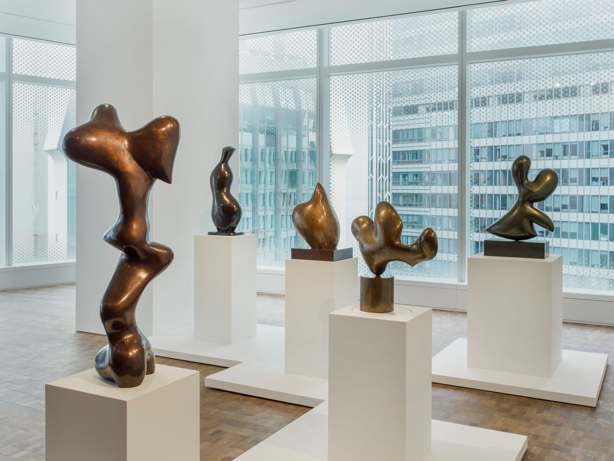 Arp: - Master of 20th Century Sculpture - Hauser & Wirth